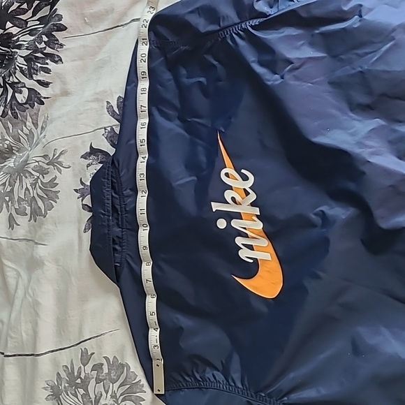 Youth Nike nylon jacket size L (14) - Picture 8 of 9